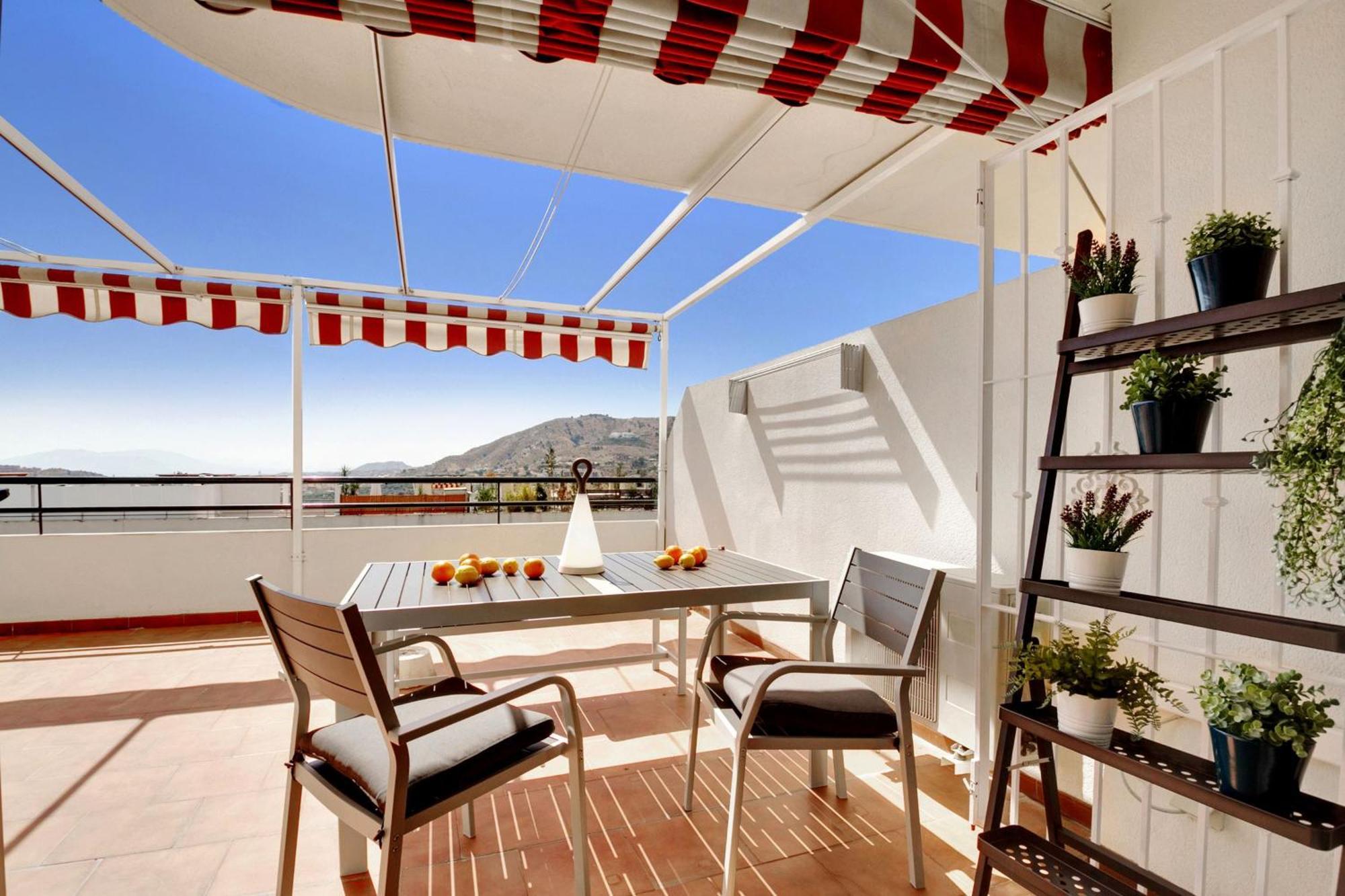 Del Parque Flats - Golf & Beach Terrace Malaga Exterior photo